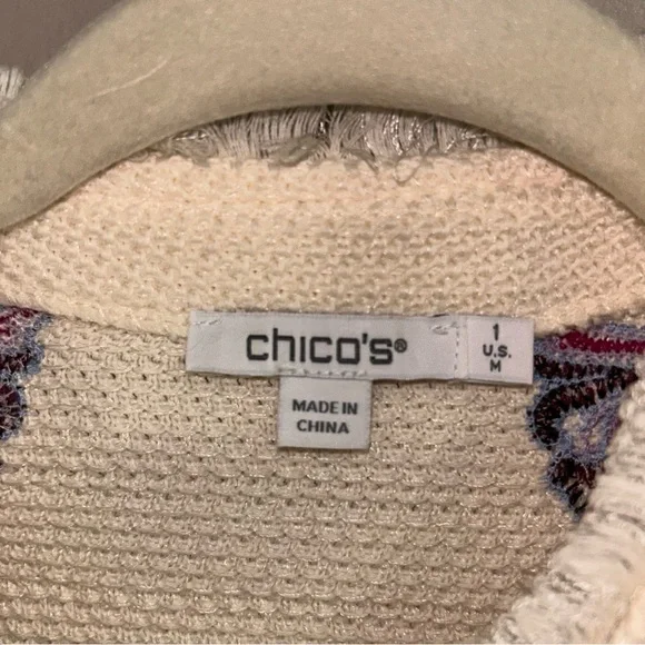 Embroidered White and Purple paisley tapestry Jacket with silver buttons - Picture 4 of 5